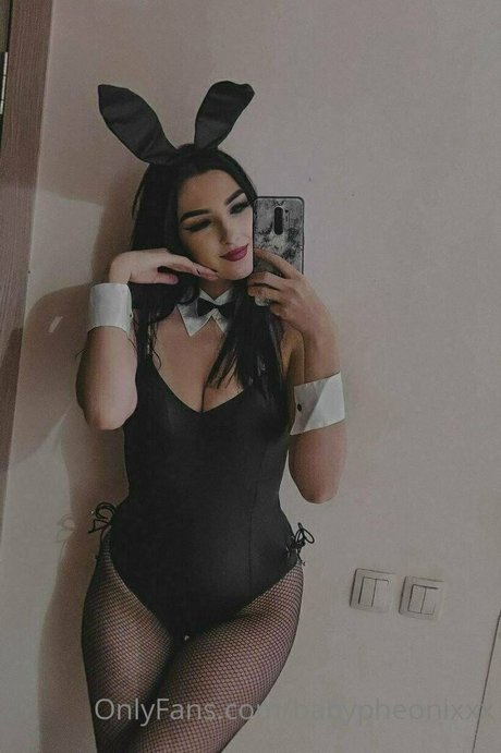 babypheonixxx actriz libre imagen