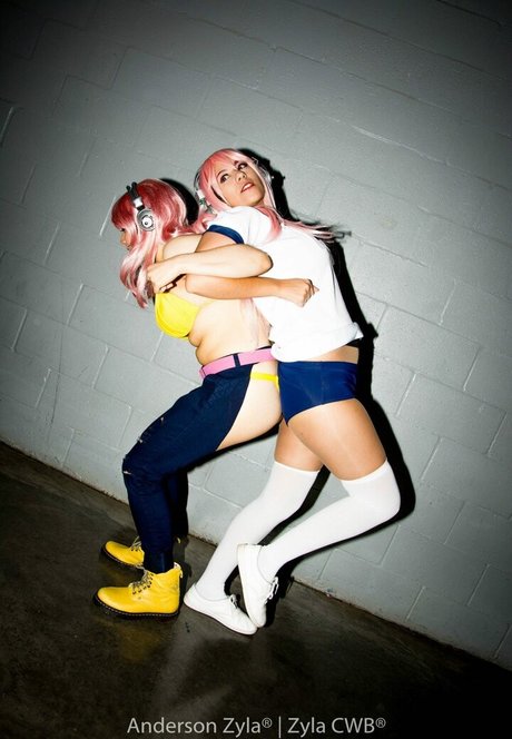 Juka Crasoves desnudos estrella foto