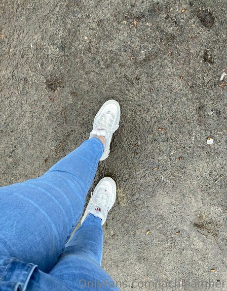 lachleamber estrella desnuda galería