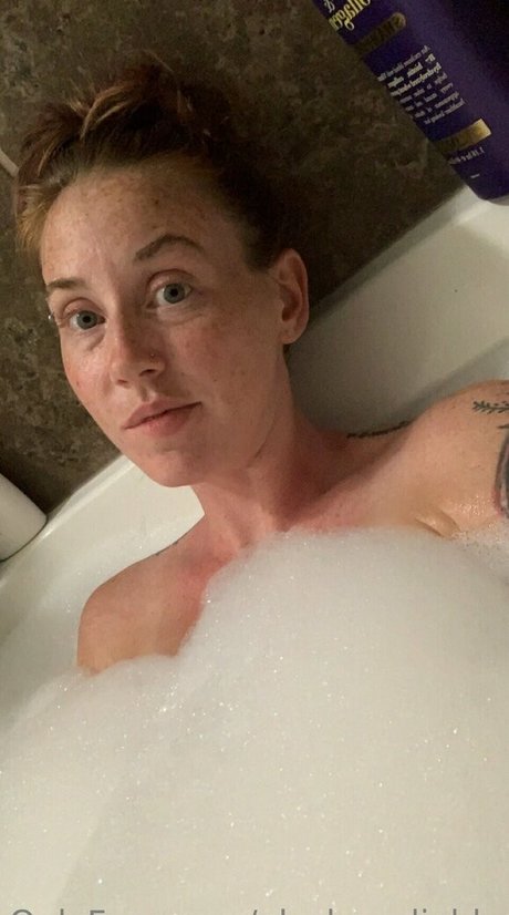 alaskan diabla actriz porno foto