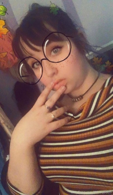 thickqueen_ estrella porno superior archivo