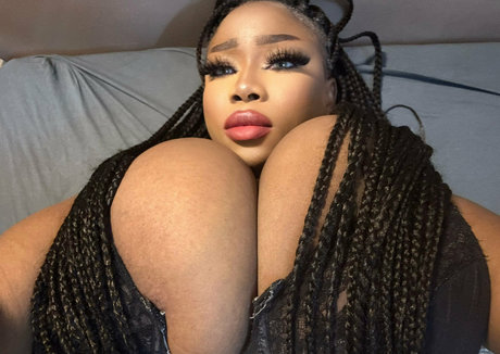 tokyo teax estrella adulta imágenes