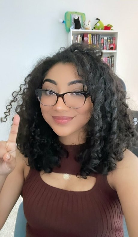 krystalogy modelo desnudos archivo