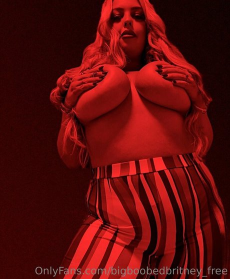 bigboobedbritneyvip estrella del sexo imágenes