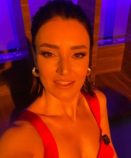 Sevcan Orhan buen modelo recopilación