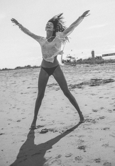 Lauren Marie Young actriz libre imagen