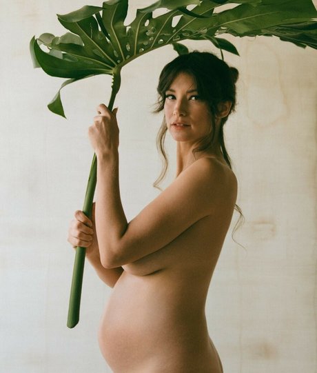 Lauren Marie Young estrella caliente imagen