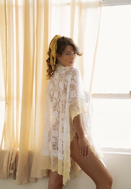 Lauren Marie Young estrella archivo