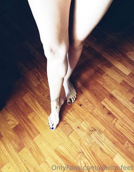 clarita feet modelo atractivo imágenes