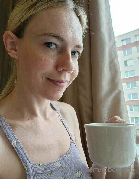 rebelrhyder actriz exclusiva foto