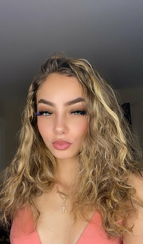 neesababyy hermosa actriz fotos