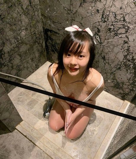 emiliawyk actriz de arte foto