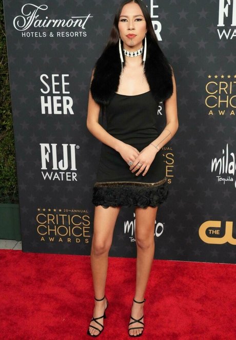 Quannah Chasinghorse estrella xxx imagen