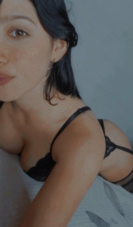 yas diaz19 modelo porno imagen