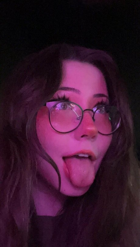 AliciaJade estrella atractiva imágenes