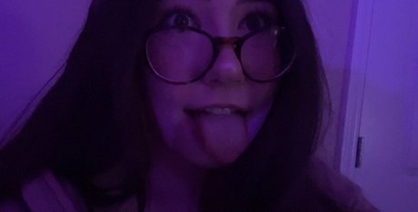 AliciaJade actriz atractiva foto