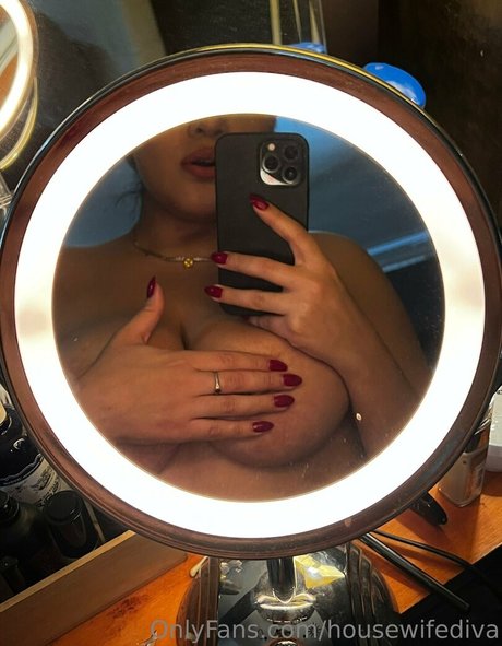 housewifediva estrella porno atractiva galería