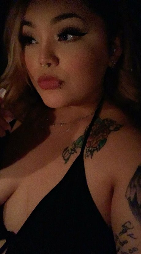 rinjella actriz desnuda fotos