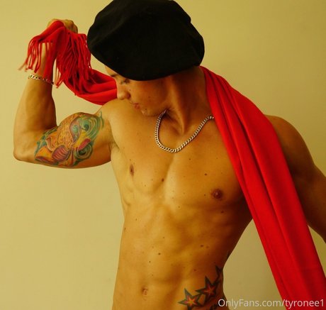 viktoronee actriz libre imágenes