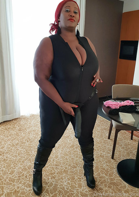 femdom facesitting onlyfans bien caliente foto