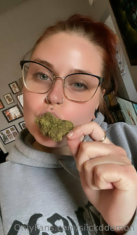 siickddemon estrella porno bonita archivo