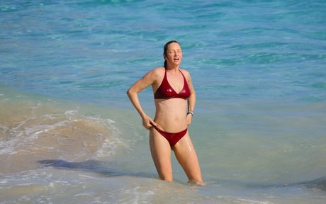 Uma Thurman actriz desnuda fotos