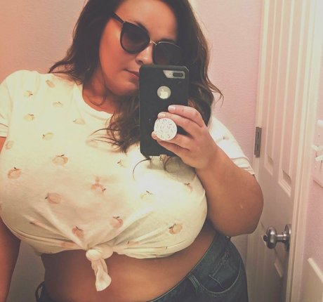 Nicole Denise Johansson actriz erótica foto