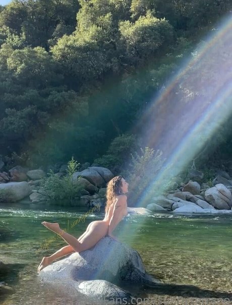 sunnyserrano estrella agradable galerías