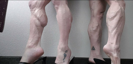 laceys muscular calves actriz de alta calidad imagen