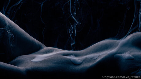 love refined actriz desnuda imágenes