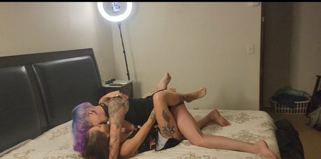 themischiefsfree estrella porno desnuda imágenes