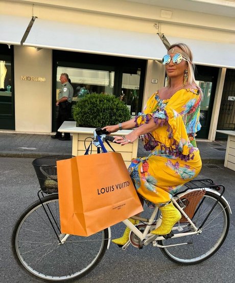 Mara Traversi estrella desnuda imagen