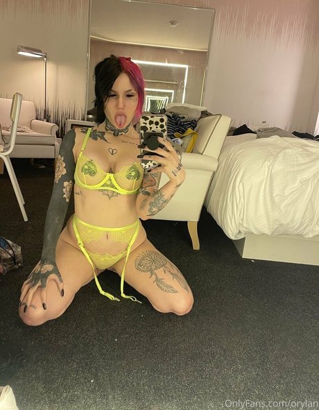 orylan estrella sexy fotos