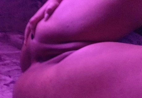 rubia gordita onlyfans arte galerías