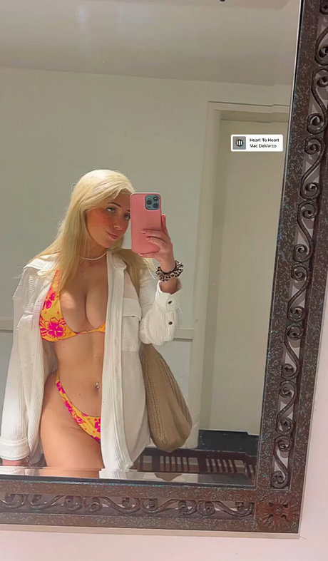 Kayla A modelo adulto galerías