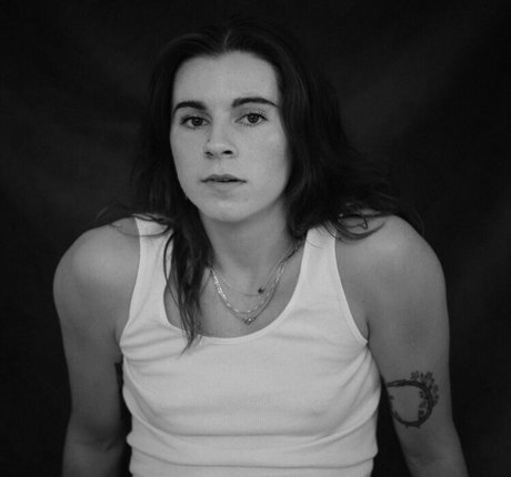 Lynn Gvnn modelo de arte archivo