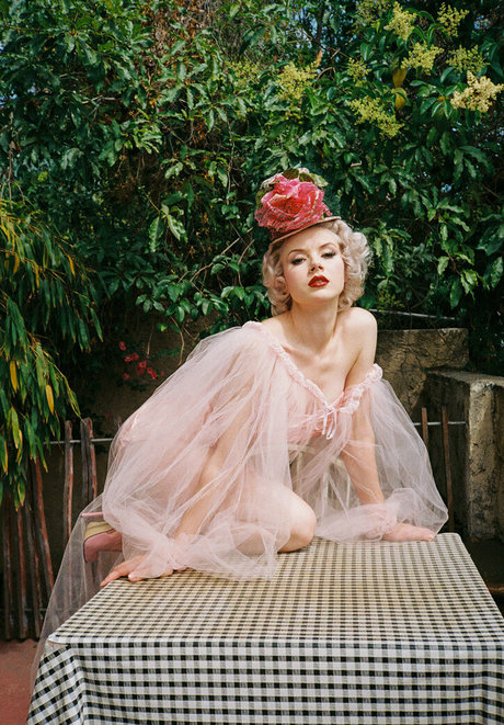 officiallymosh estrella del sexo archivo