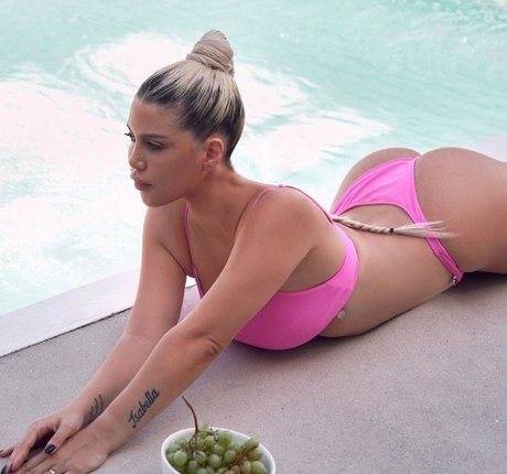 Wanda Nara actriz caliente recopilación
