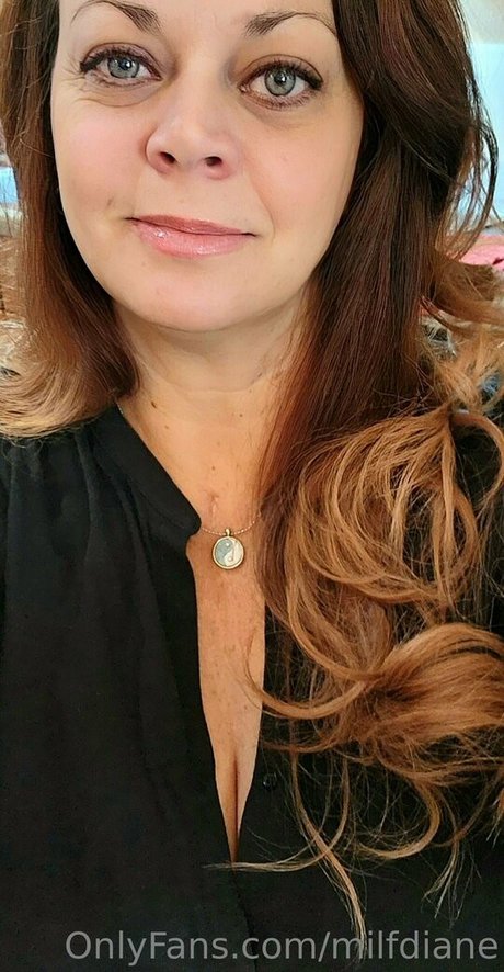 milfdiane modelo pornografico galería