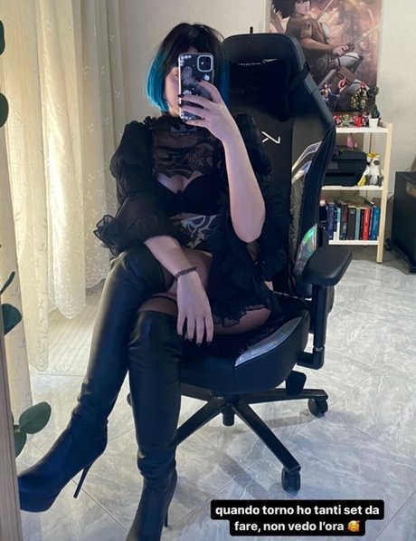 Giada Cristina Bessi estrella desnuda fotos