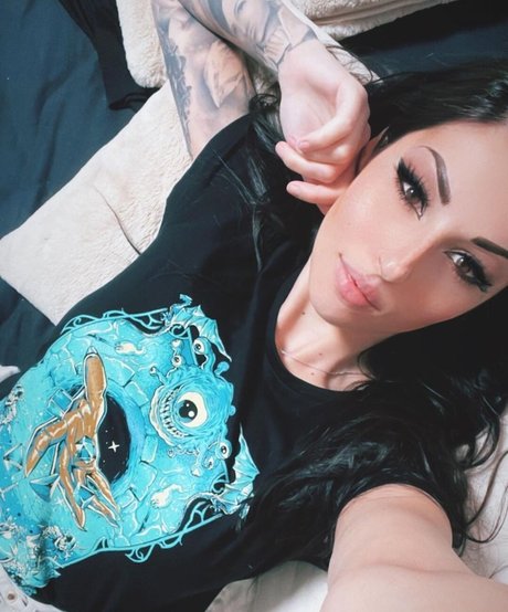 Giada Cristina Bessi estrella porno en alta definición archivo