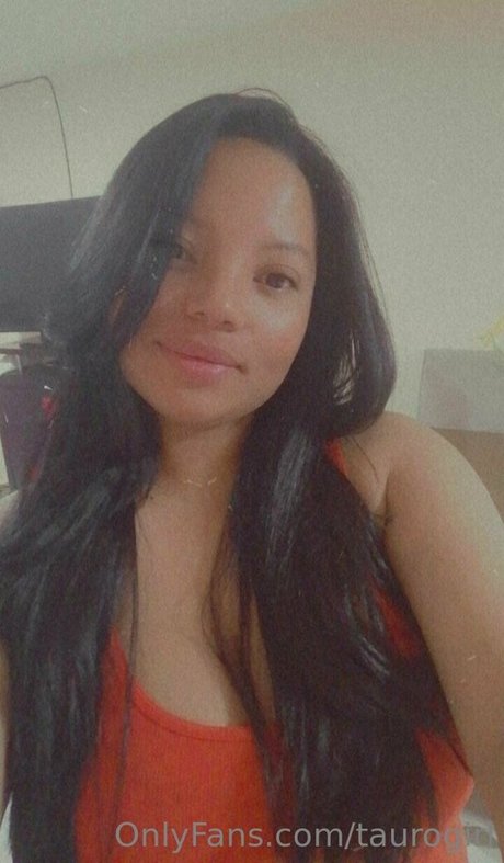 taurogirl actriz atractiva galerías