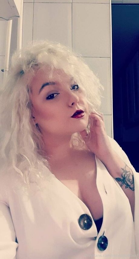 moniiquexxx modelo adulto galerías