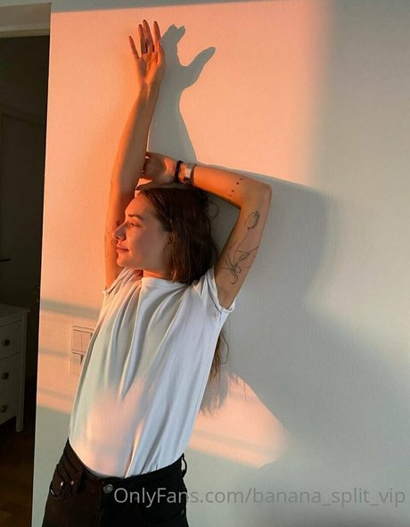 hermana desnuda onlyfans sexy xxx imagen