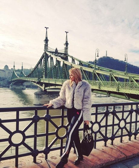 Andreea Ungur estrella porno del sexo imágenes