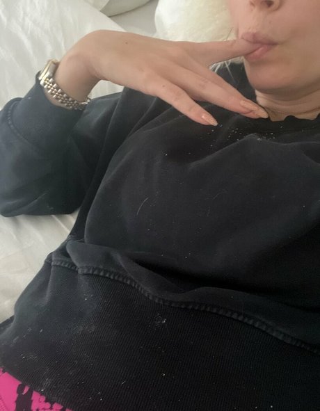 Liminal Mommy actriz libre archivo