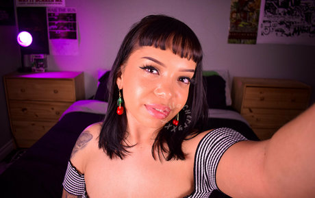 leilacherryfree modelo pornografico fotos