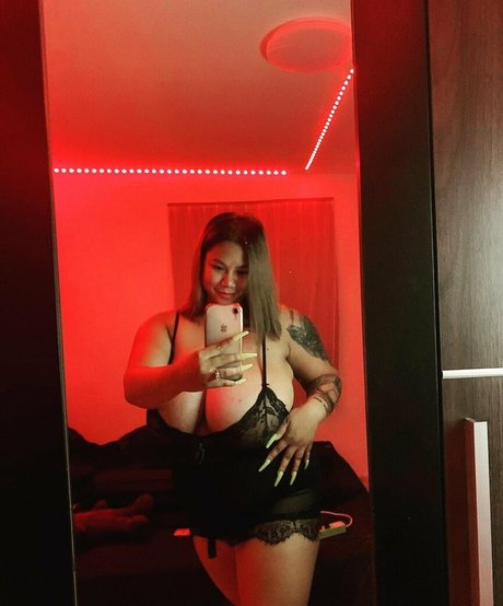 SaRa Chubby Profilfoto