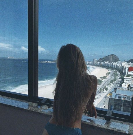 Poqssi actriz exclusiva archivo