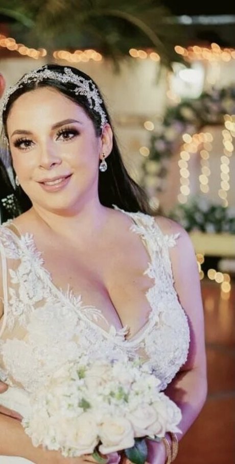 Lucero modelo caliente galerías